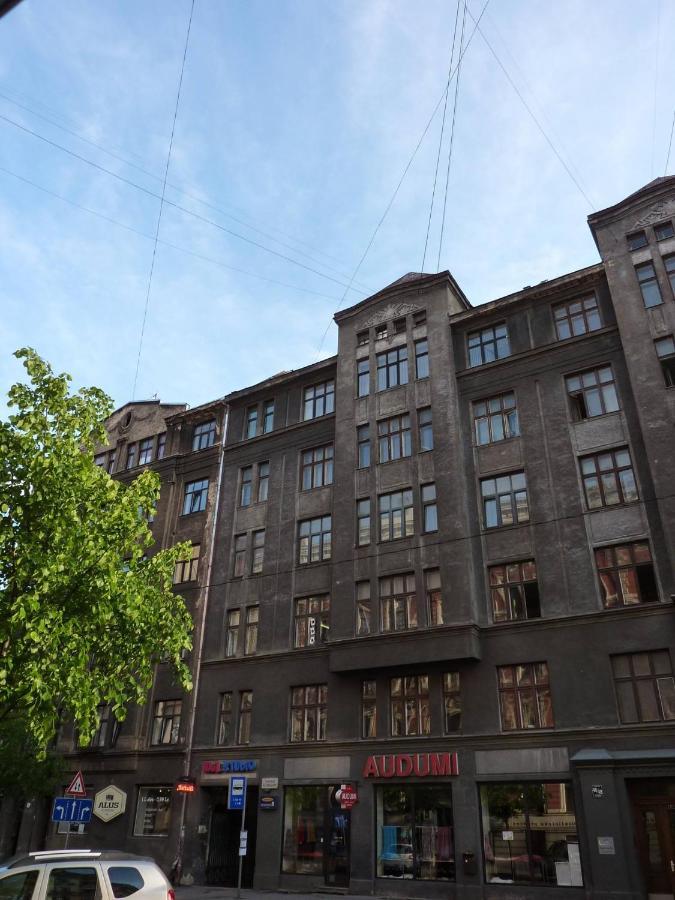 Sunny 1 Bedroom Apartment In Centre Of Riga Luaran gambar